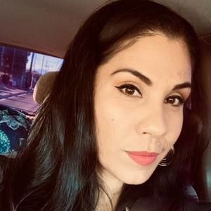 Meet your Posher, Gina